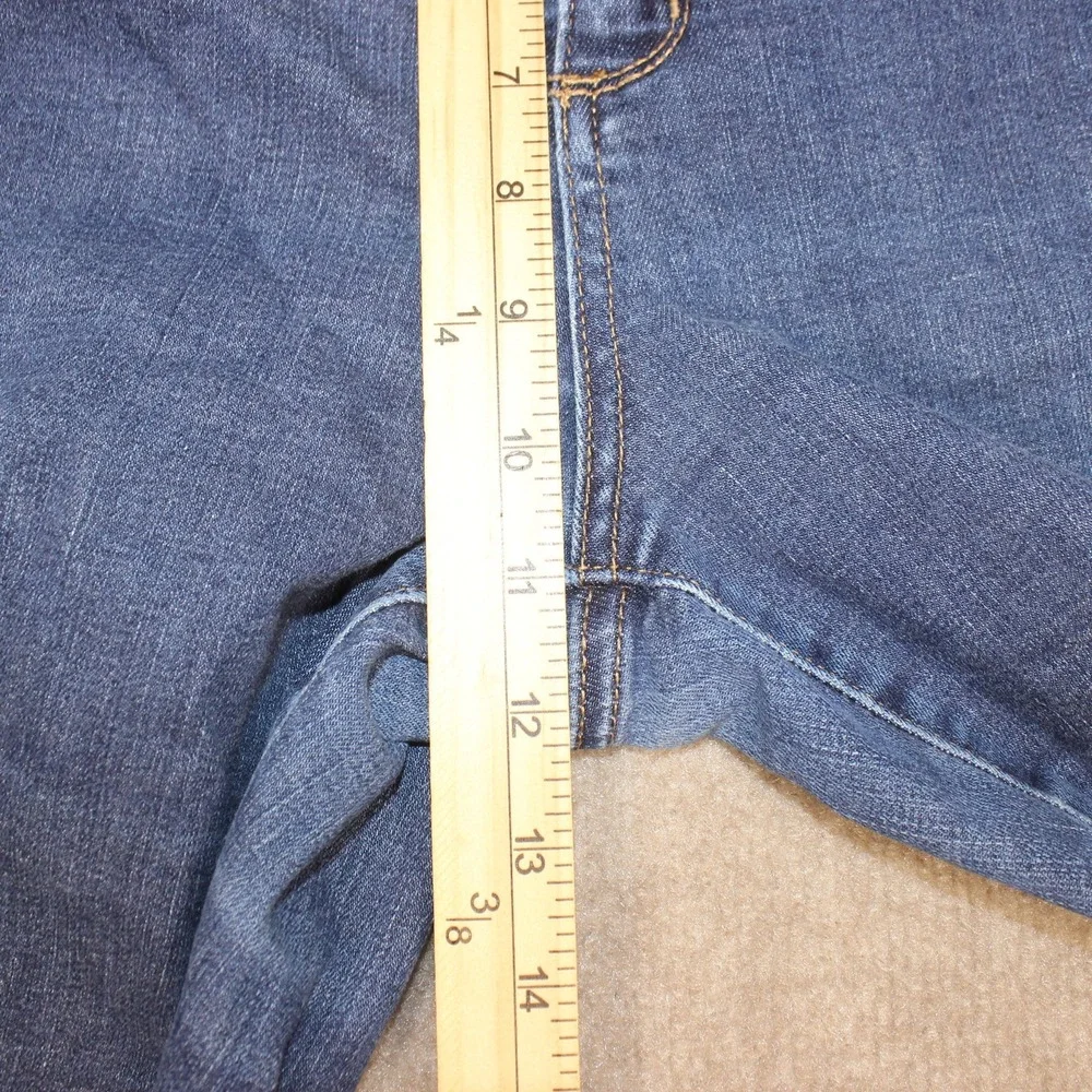 St Johns Bay Womens Straight Leg Jeans Blue Medium Wash Denim Size 16